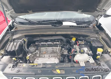 2016 Jeep Renegade Latitude z USA, uszkodzony, nr VIN ZACCJABTOGPD05137